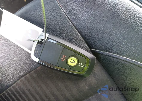 2019 Ford Ecosport Ses z USA, uszkodzony, nr VIN MAJ6S3JL2KC293695